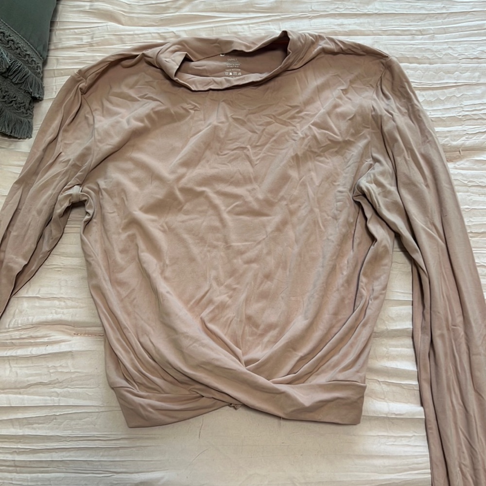 Buff bunny long sleeve crop top